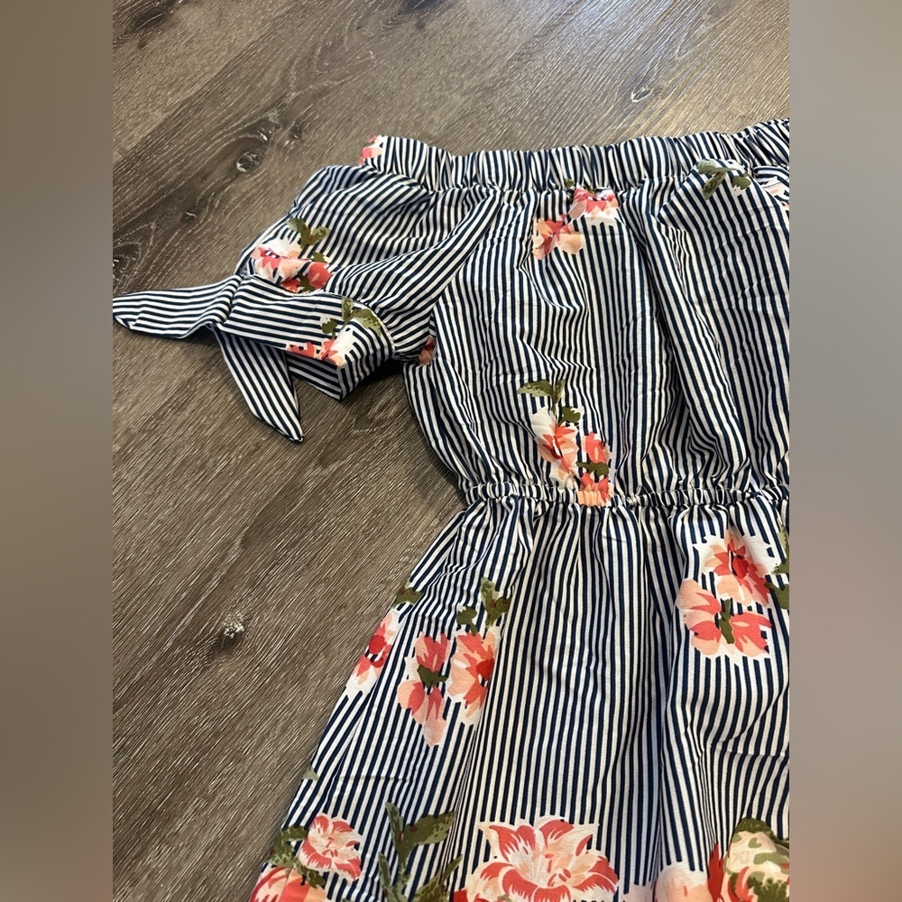 NWOT striped floral blouse - Picture 6 of 6